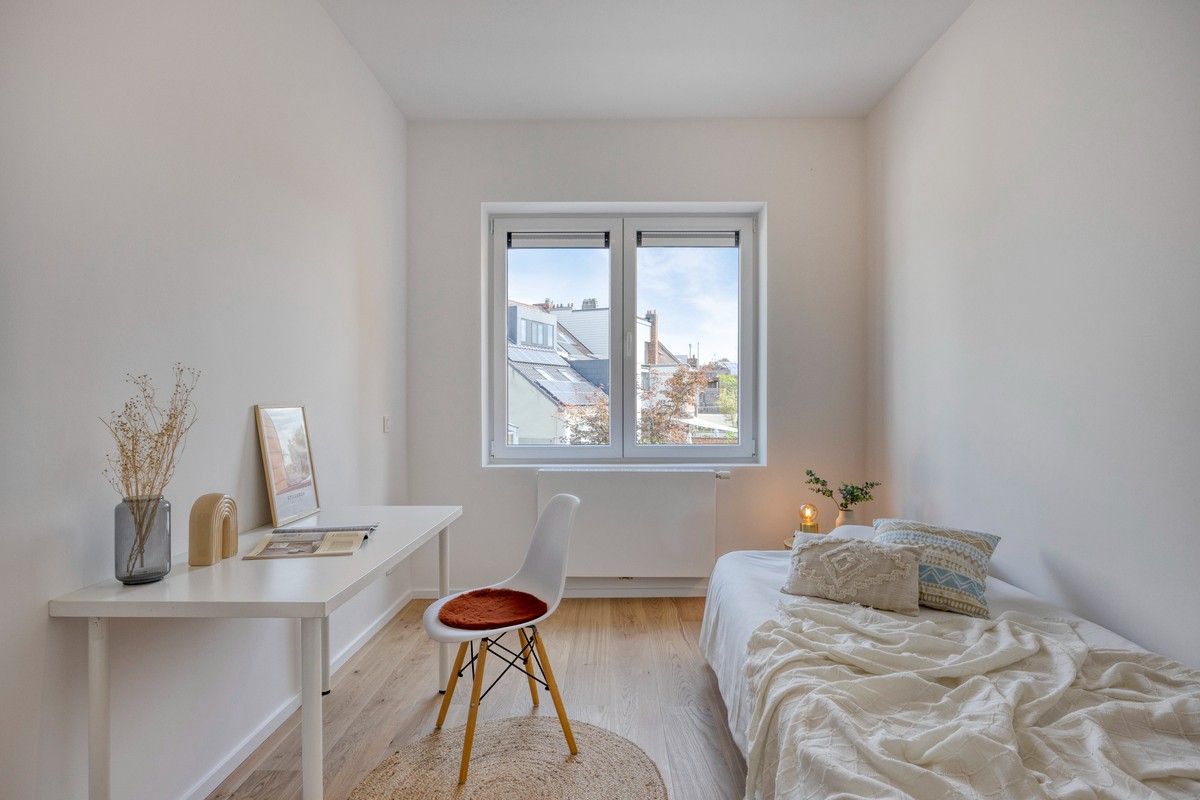 Aantrekkelijke gerenoveerde interbellum burgerwoning met vijf slaapkamers en stadstuin. foto 19