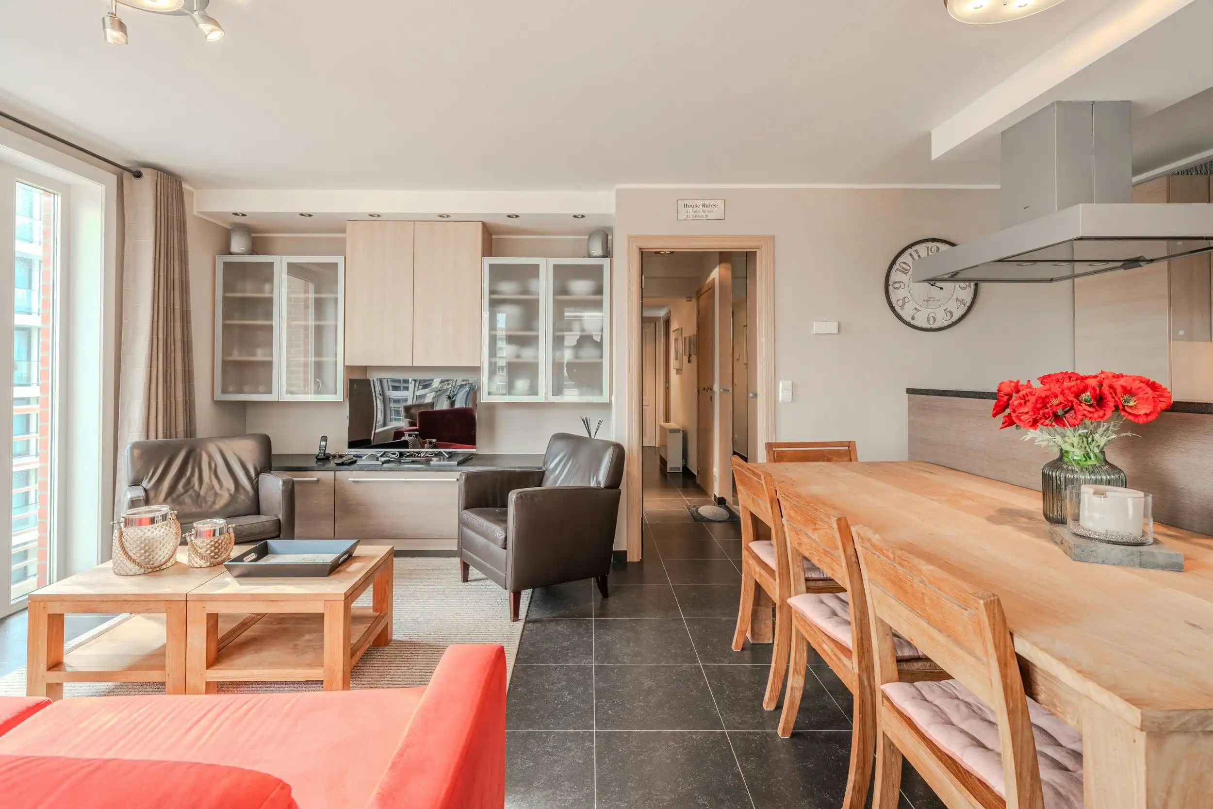 Lichtrijk hoekappartement met 3 slaapkamers op topligging! foto 4