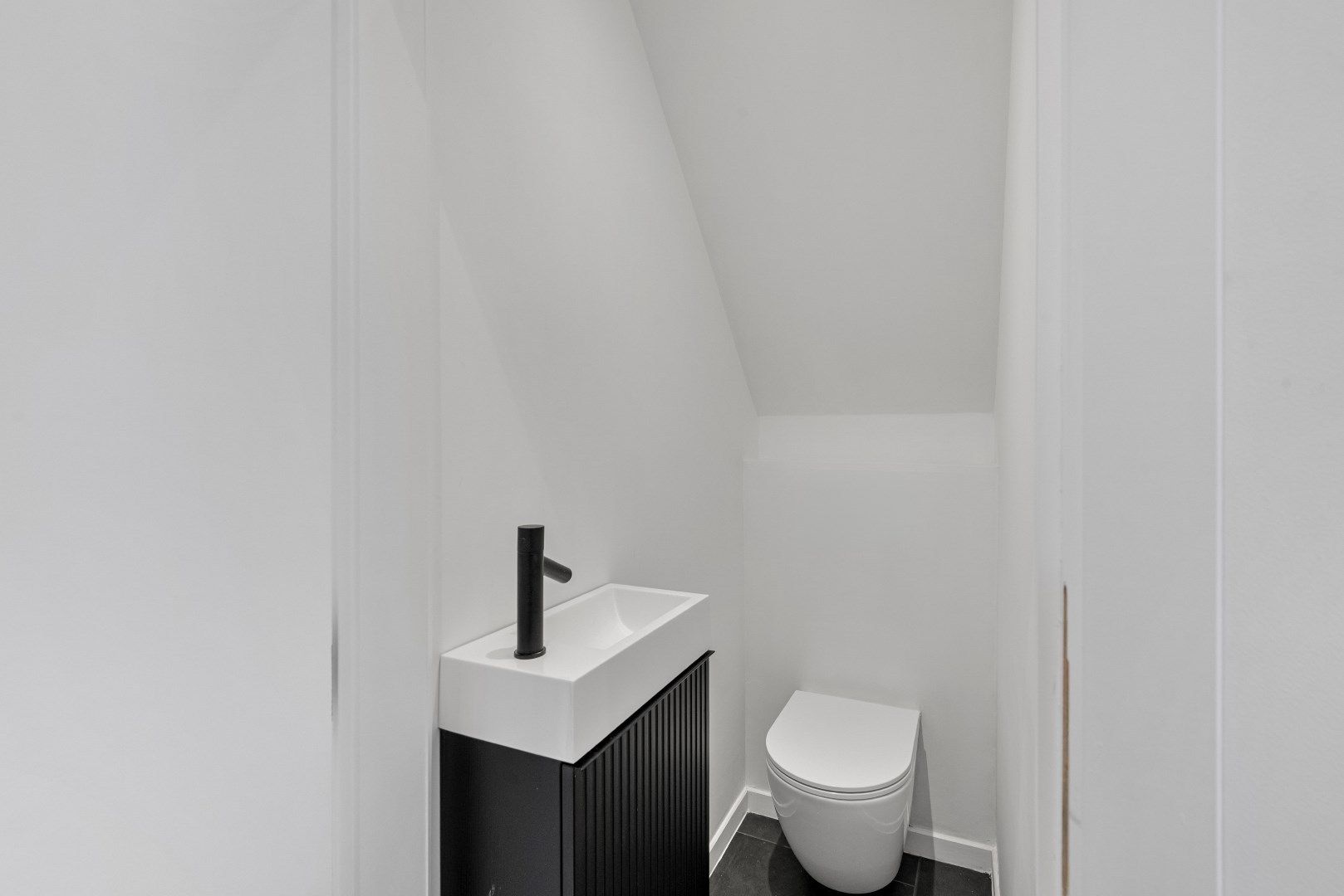 Instapklare woning – volledig gerenoveerd in 2025 foto 9