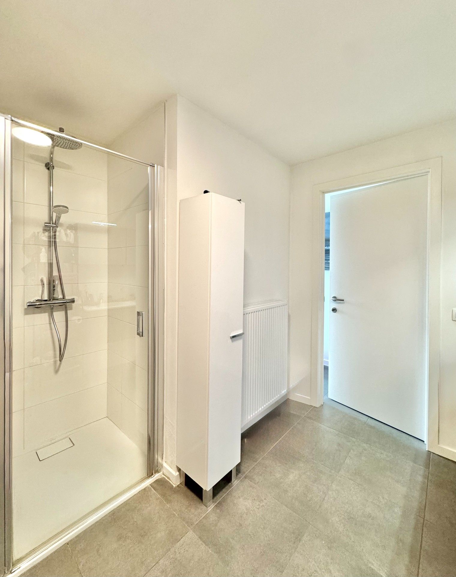 PENTHOUSE MET 2 TERASSEN & GROTE GARAGE foto 33