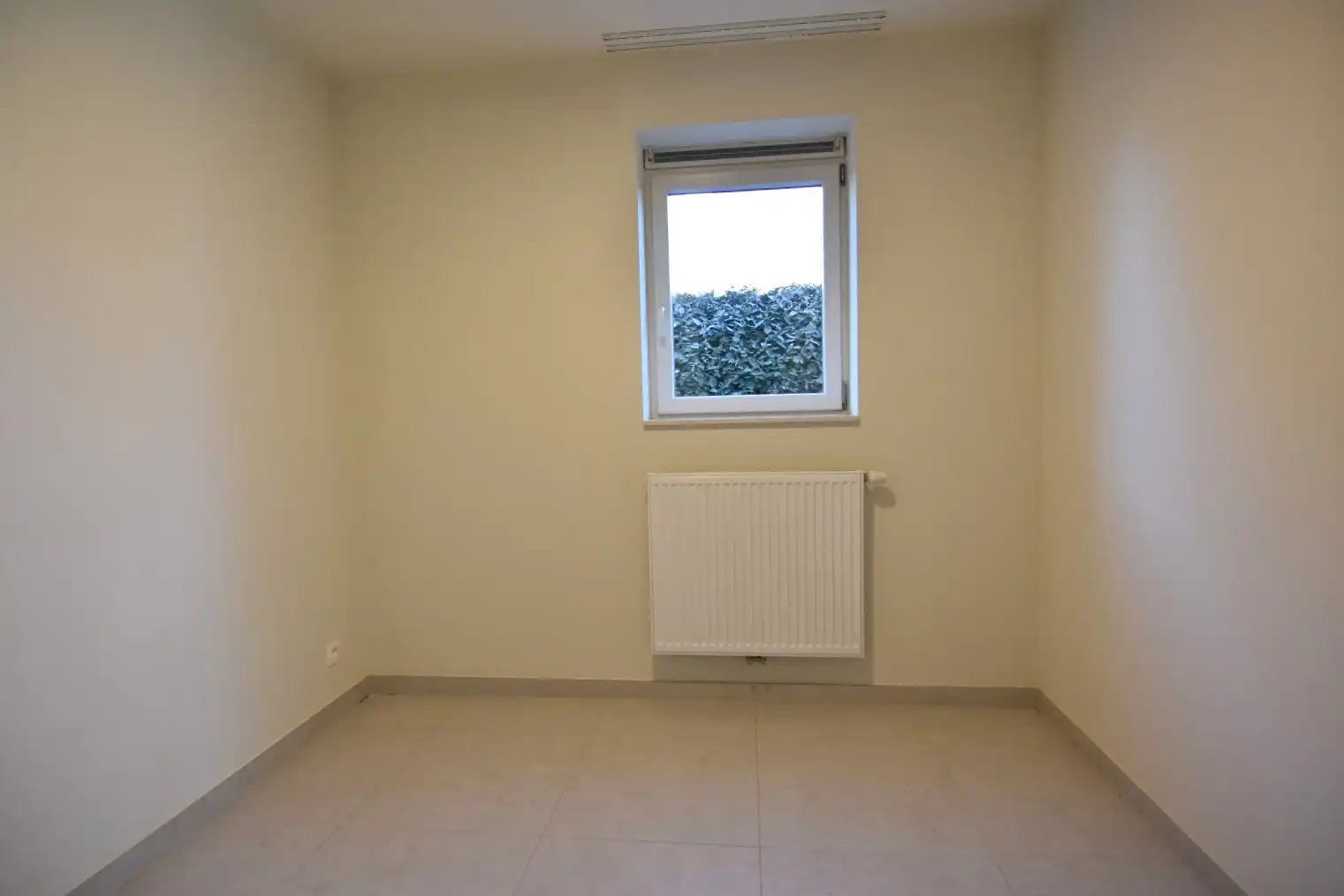 Ruim 3-slpk appartement met zonnig terras foto 12