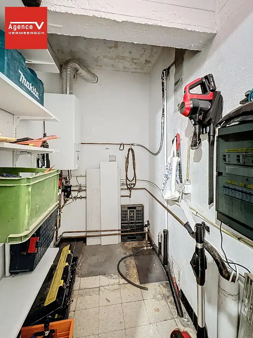 Ruim instapklaar 3 slkr appartement inclusief autostaanplaats in gebouw.  foto 20