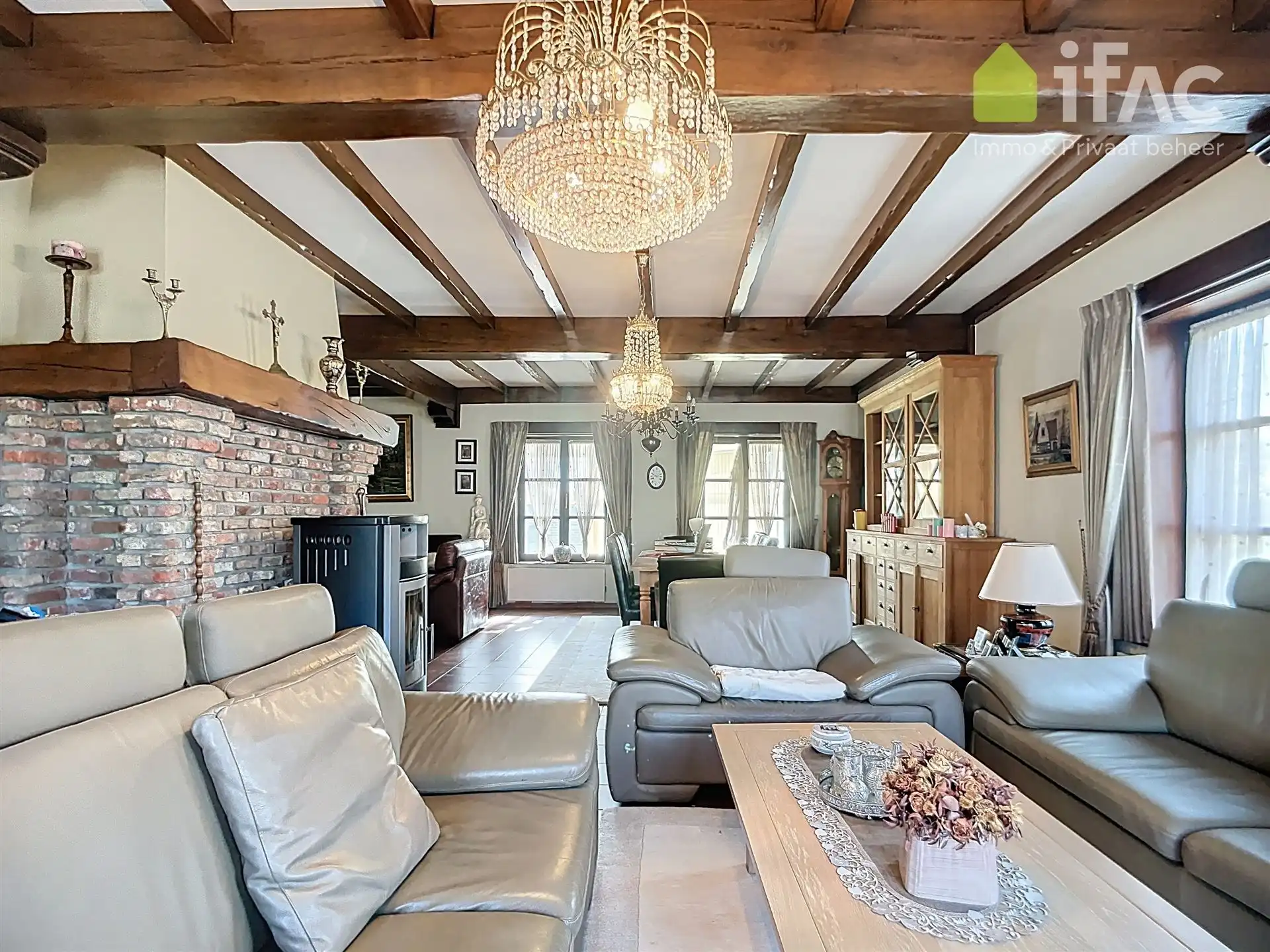 Fantastische woning met 4 slaapkamers en veranda foto 9