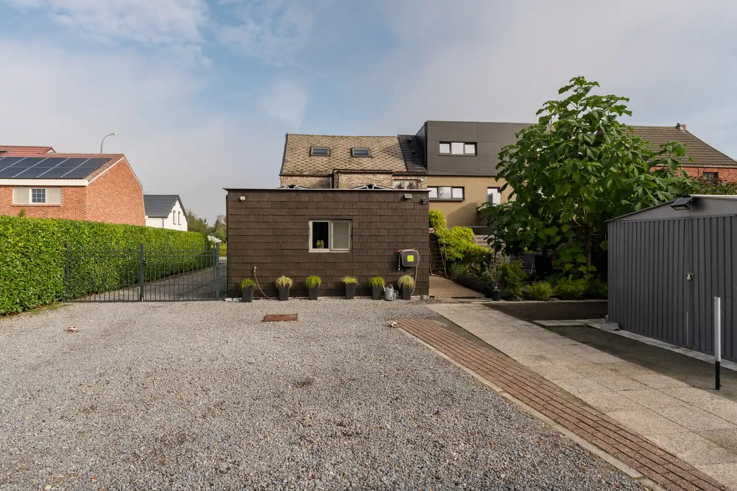Veelzijdige woning met zorgmogelijkheden, werkruimte en tal van bijgebouwen foto 35