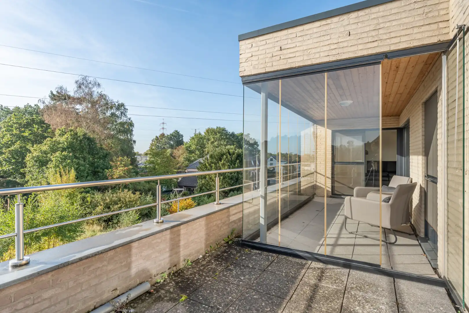 Exclusief penthouse met ruim terras, 2 slpk, extra brede autostaanplaats, centrum Houthalen foto 19