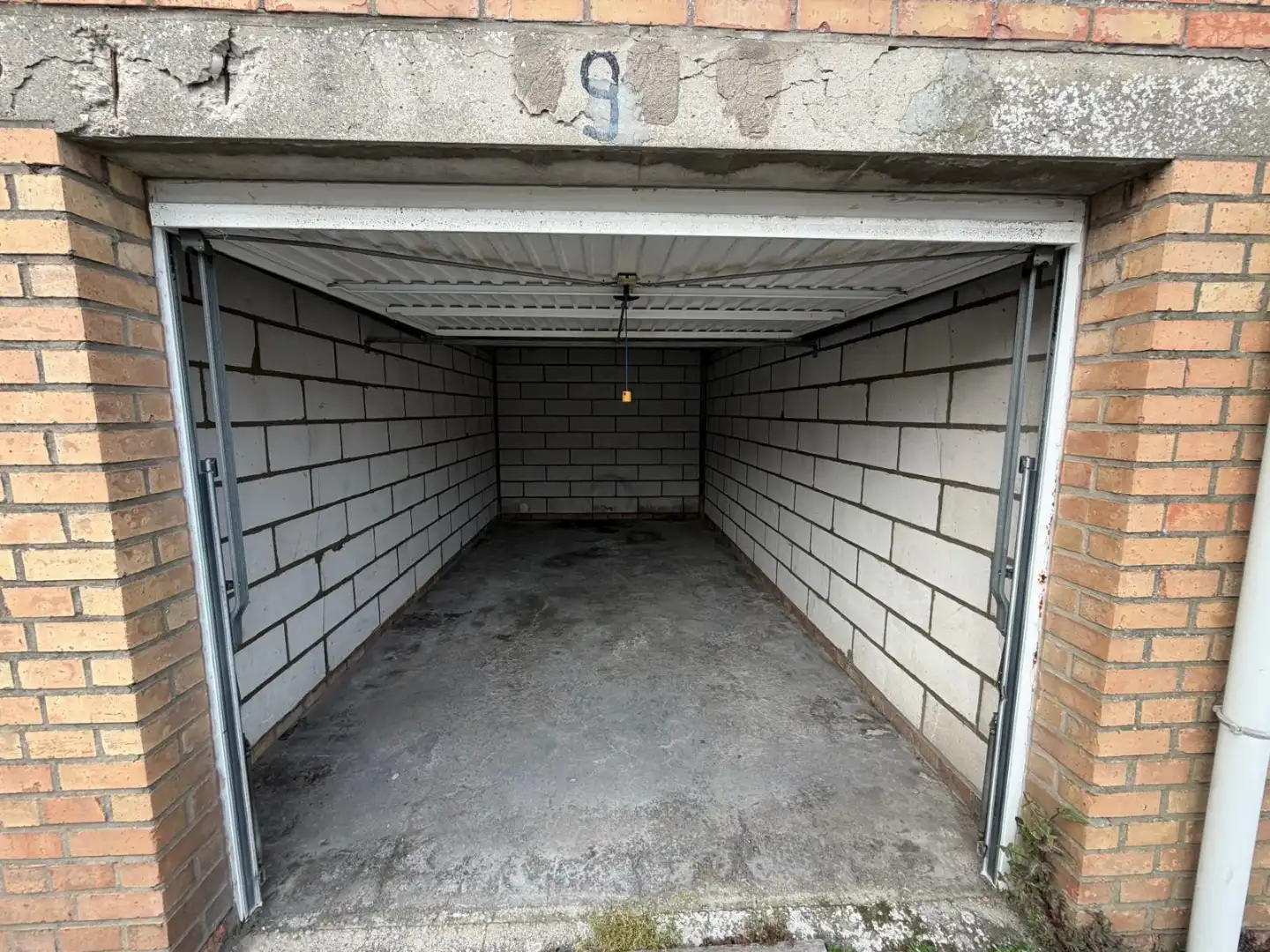  Garage 9 te koop foto 2