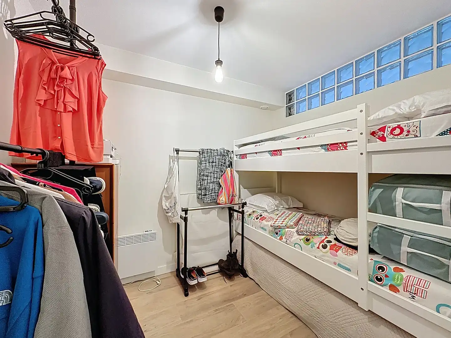 Recent gerenoveerd appartement, rustig gelegen en toch vlak bij de Zeedijk. foto 8