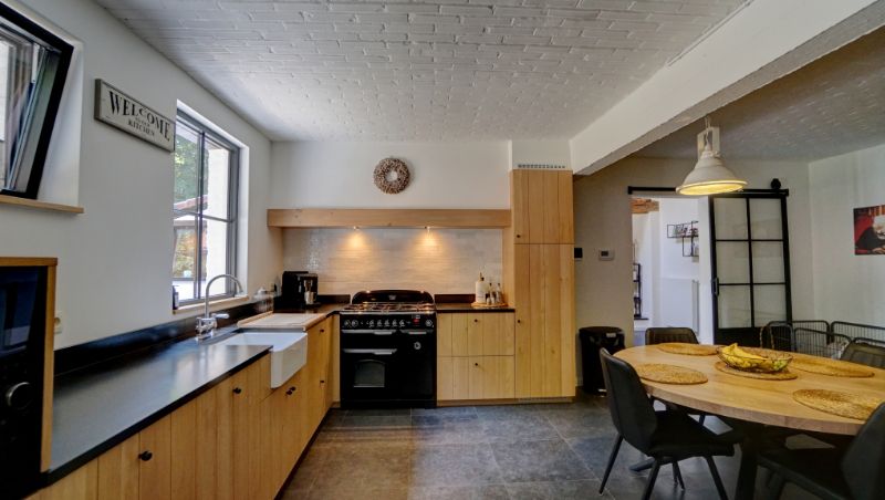 Charmante instapklare gerenoveerde hoeve van 287m² op 11 are foto 29
