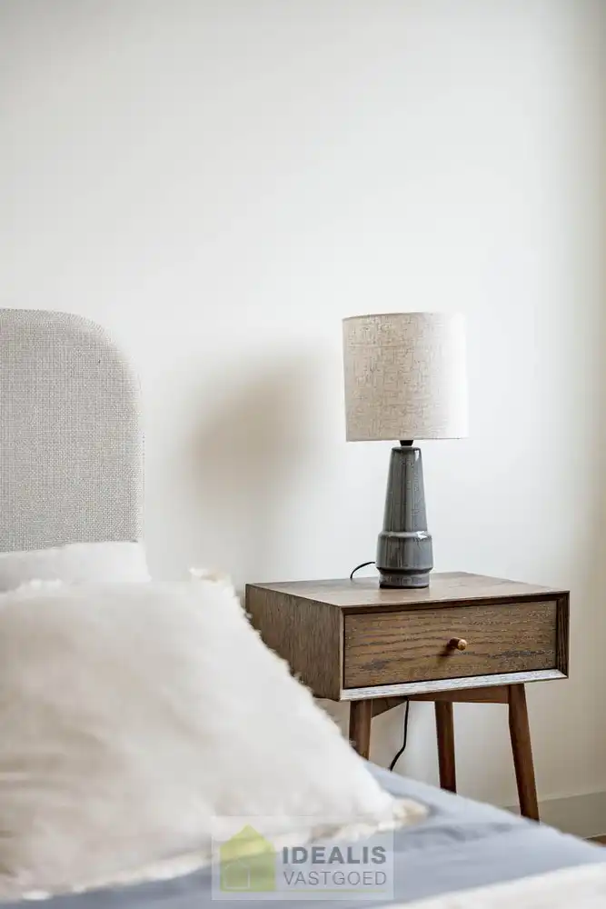 Schitterend volledig vernieuwde woning met een heerlijke open leefruimte, luxe keuken, 3 ruime slaapkamers, een ruime luxueuze badkamer én een apart bureel foto 25