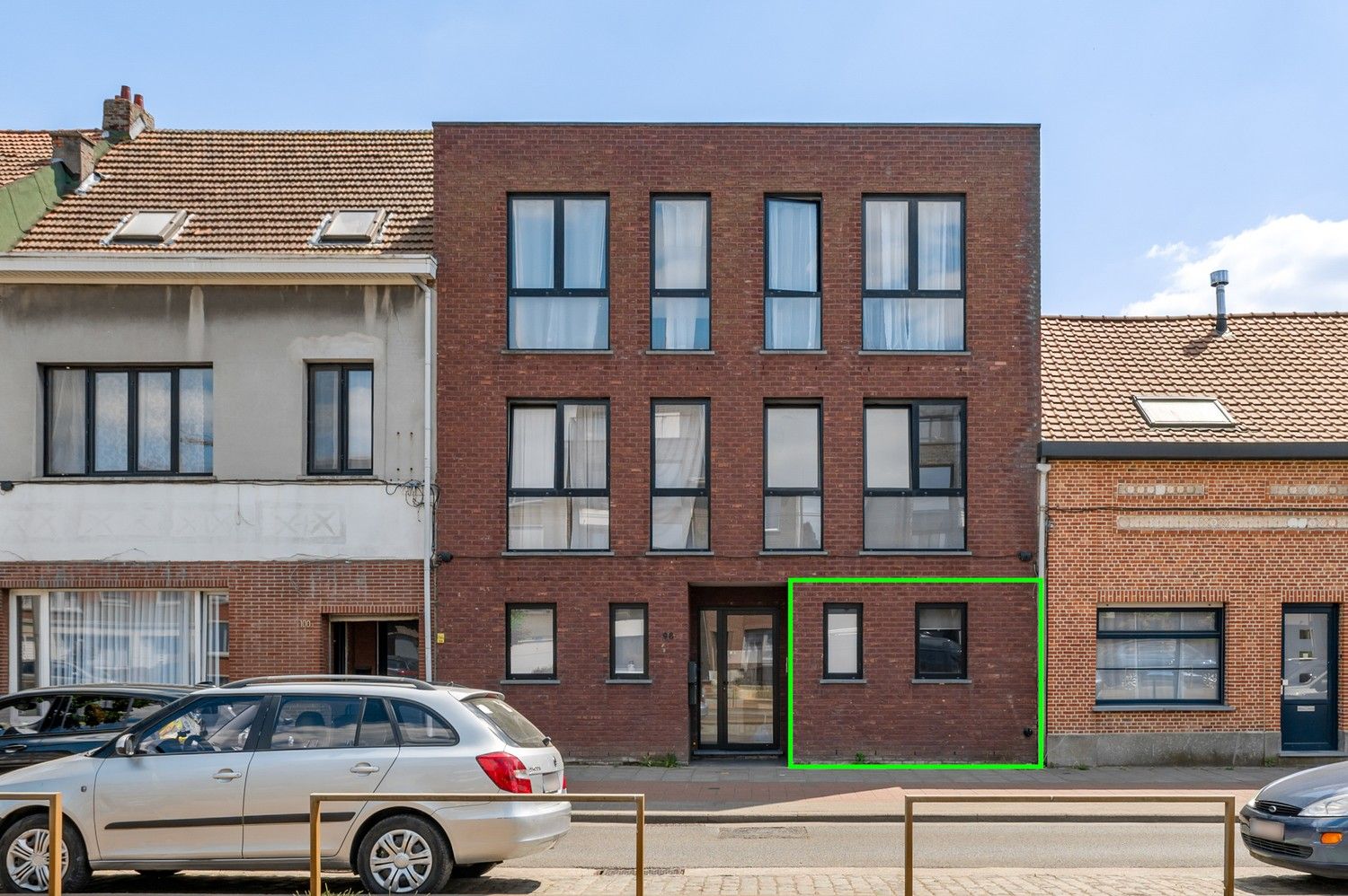 Instapklaar gelijkvloers 1-slaapkamer appartement met tuin te Deurne foto {{pictureIndex}}