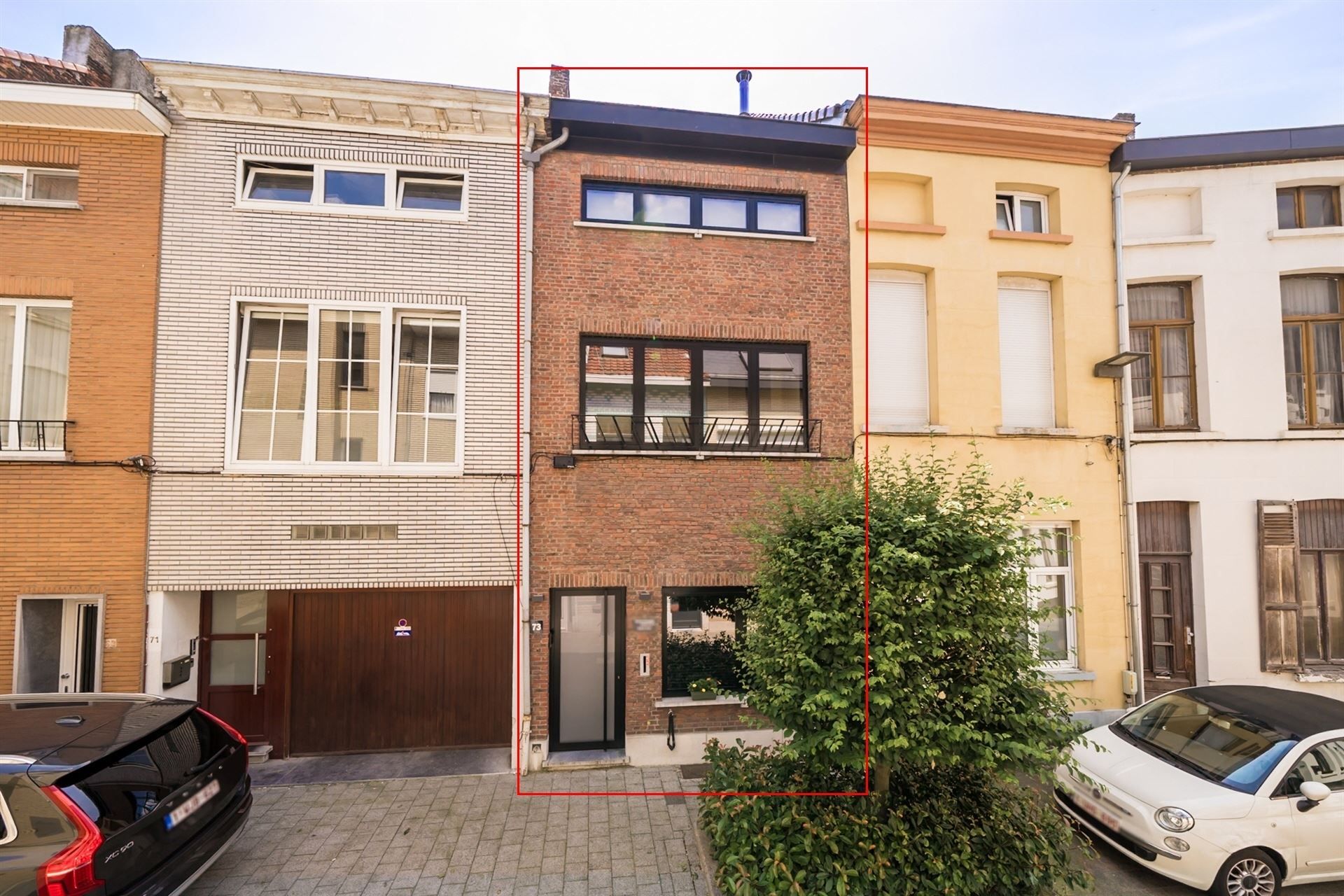 Stadsparel met gezellige buitenruimte in Mechelen-centrum foto {{pictureIndex}}