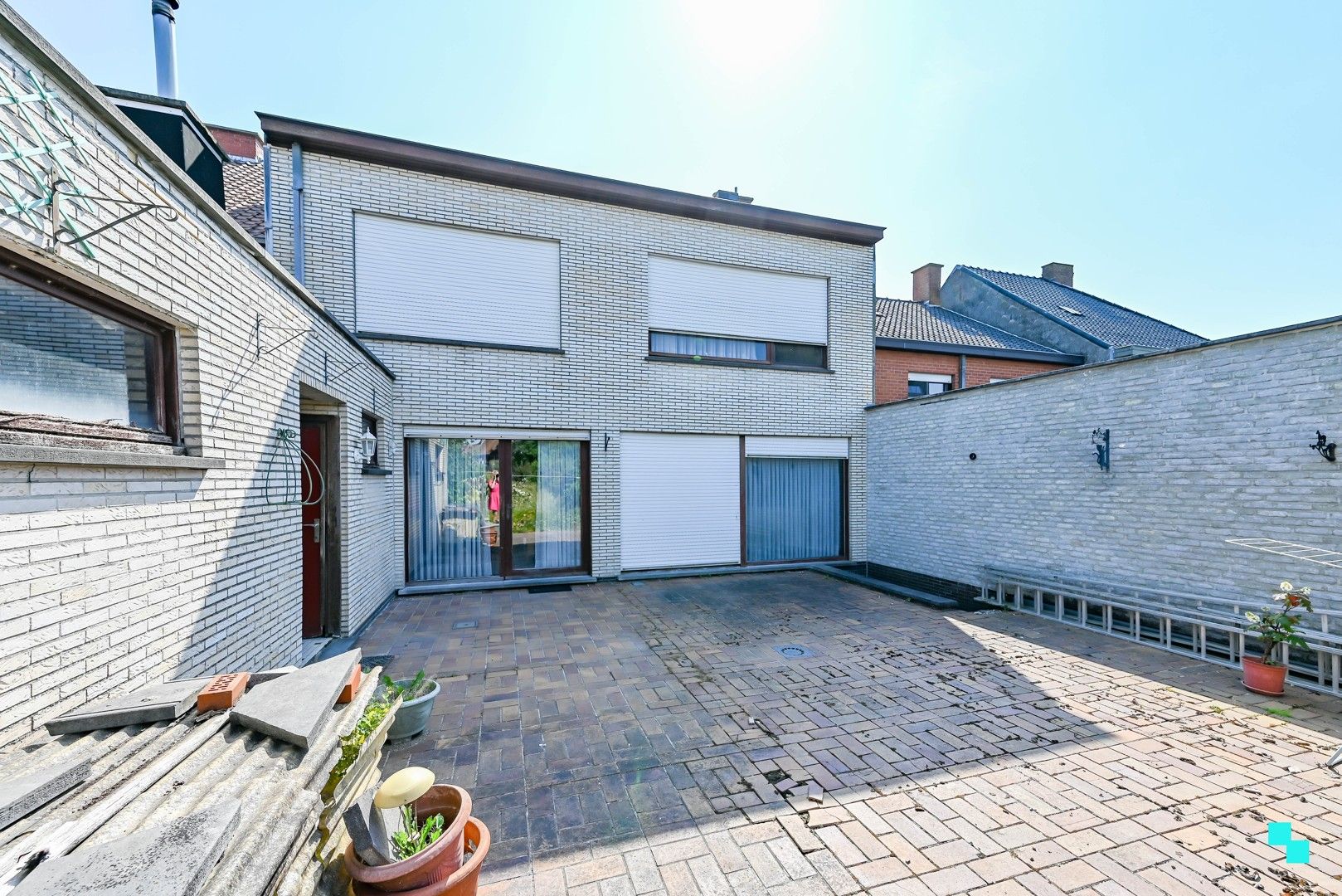 Karaktervolle woning met riante woonoppervlakte (267 m²) en tuin in Emelgem foto 11