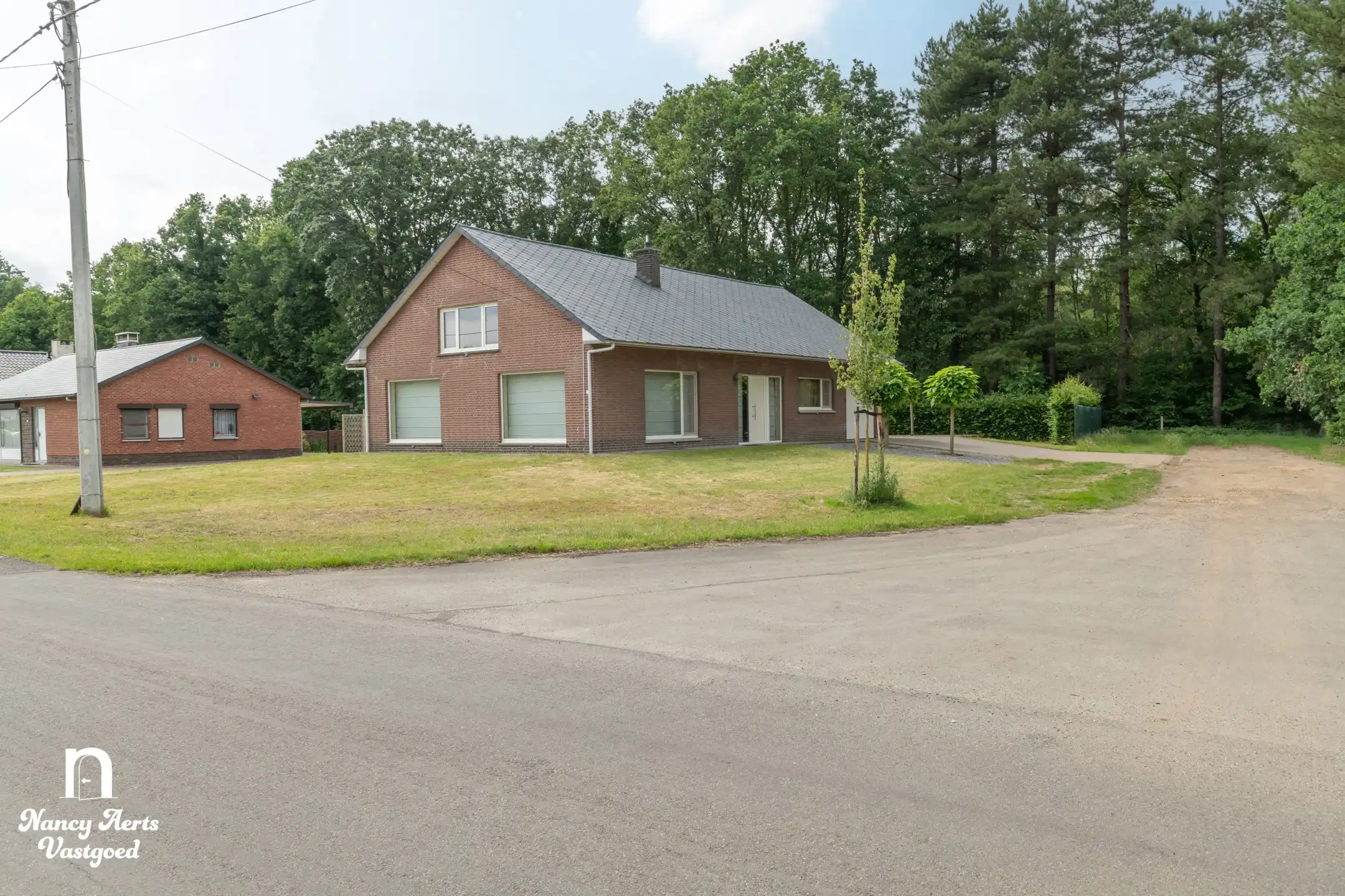 Rustig wonen – ruime gezinswoning op een perceel van 1102 m² foto 3