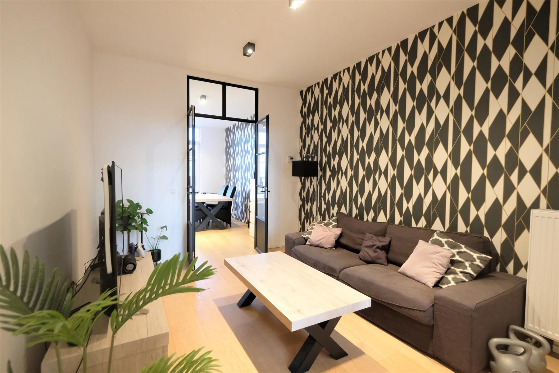Charmant appartement met terras foto {{pictureIndex}}