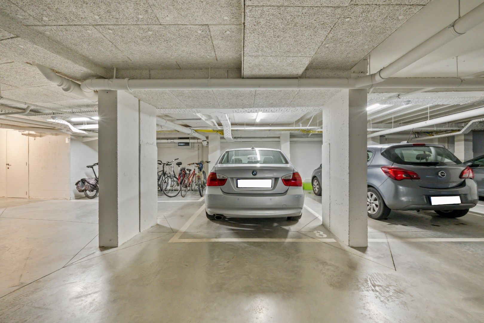 Recent appartement met groot, zonnig terras foto 13