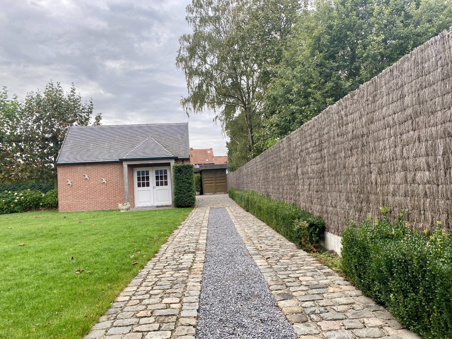 Stockage / opslagplaats van +-136 m² met bijhorende koer. foto 9