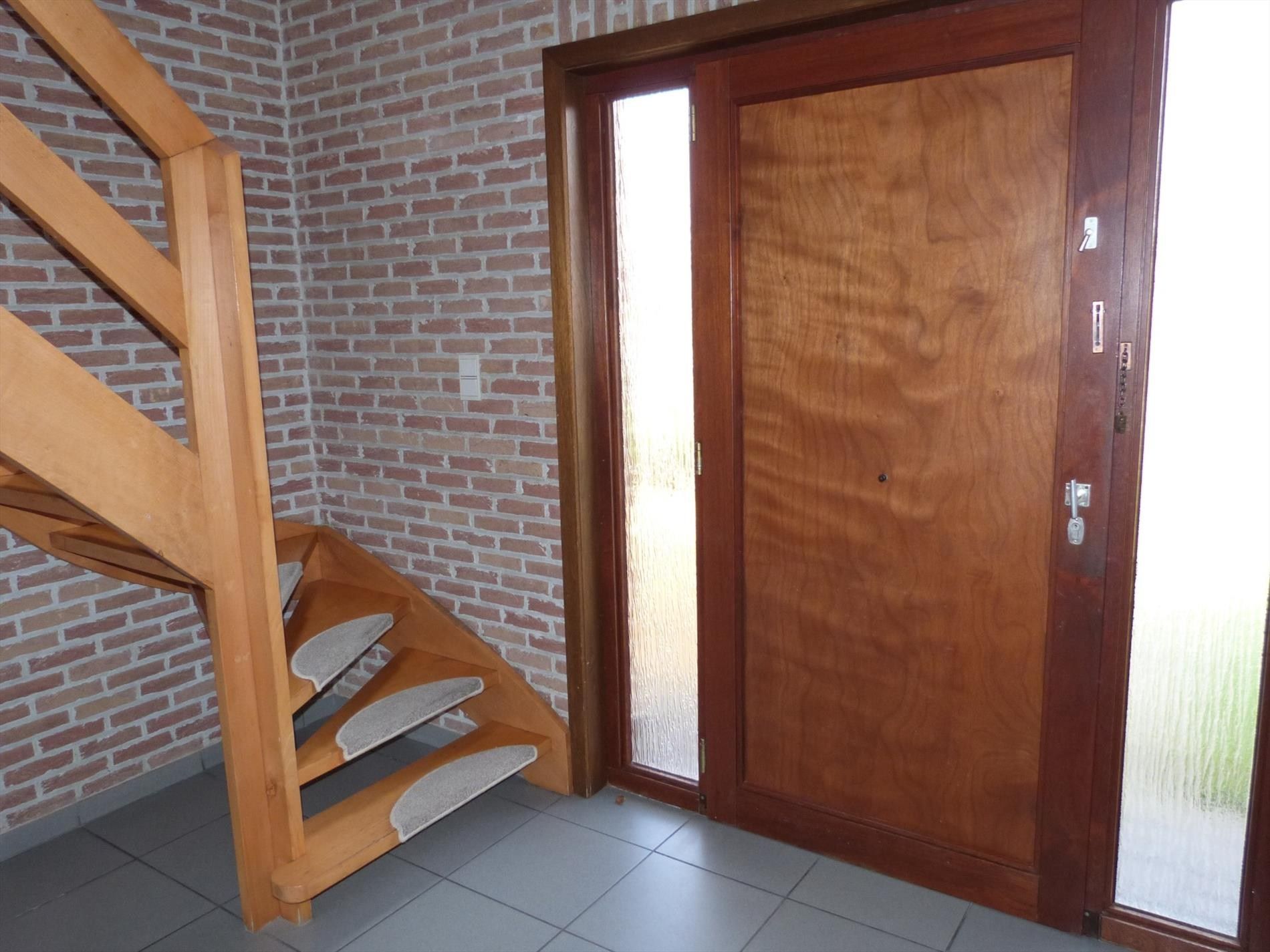 Alleenstaande woning met garage en tuin - rustige ligging foto 2