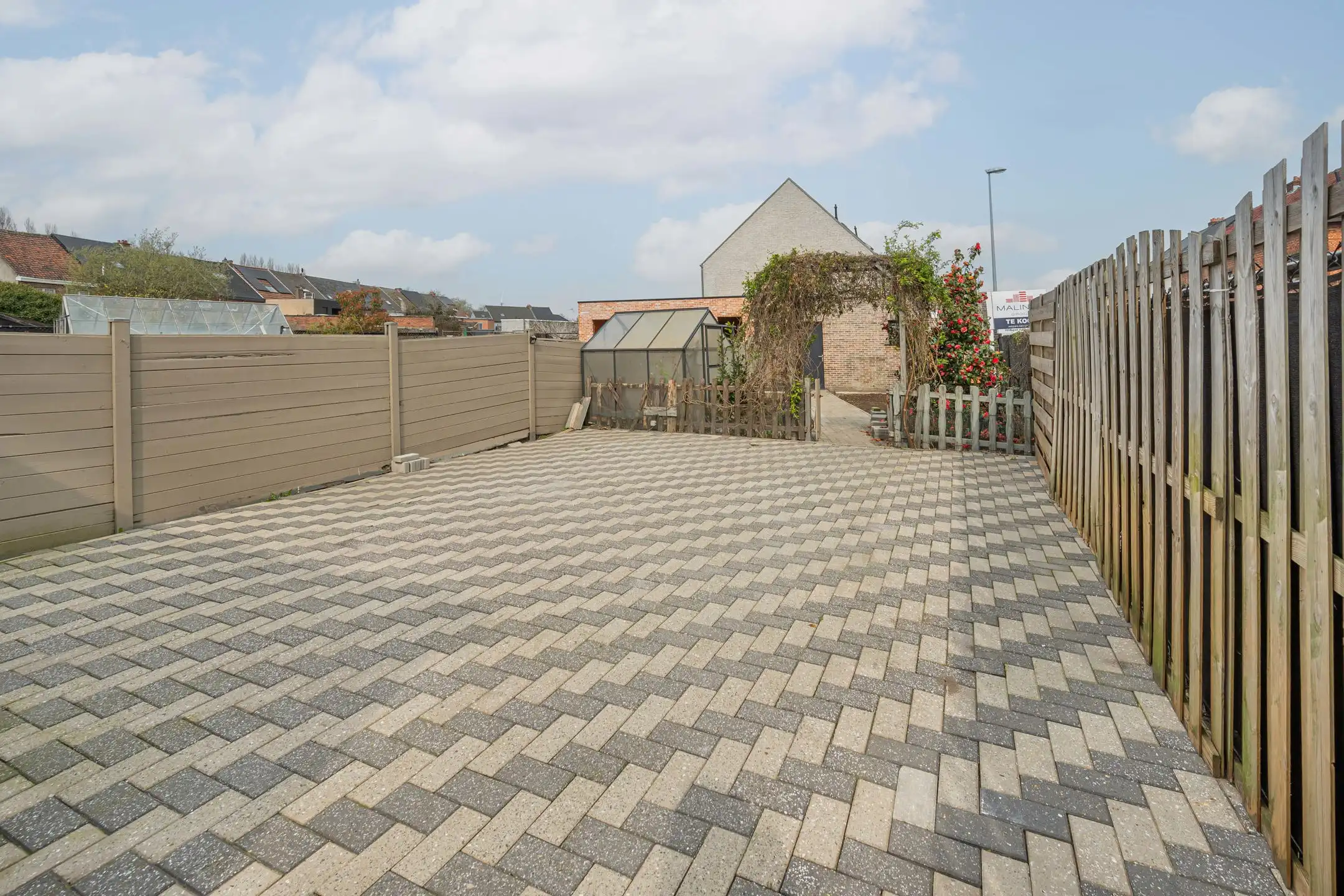 Gezellige woning op centrale locatie met dubbele garage!  foto 20