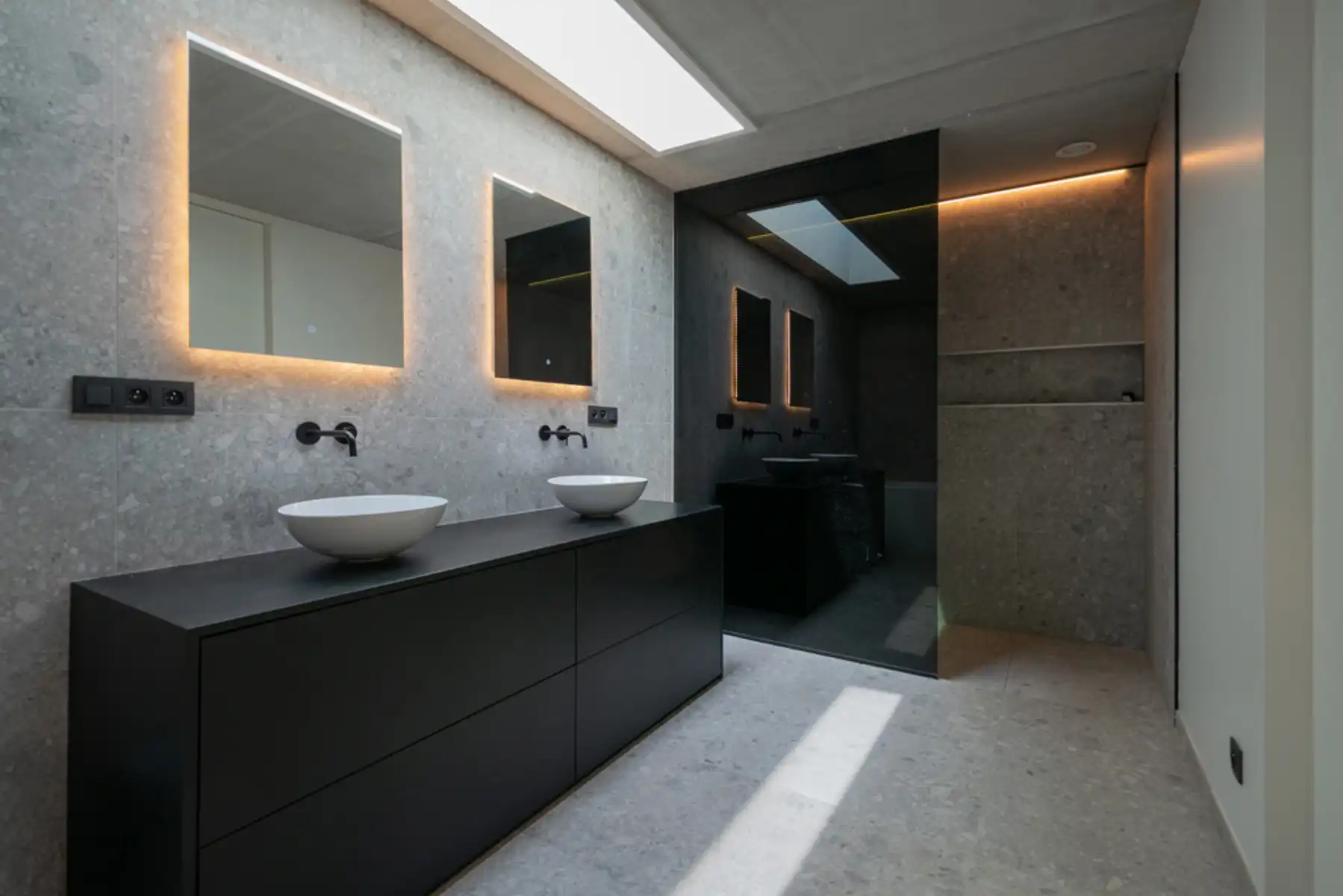 ENERGIEZUINIGE CONCRETE HOUSE OP TOPLOCATIE foto 18