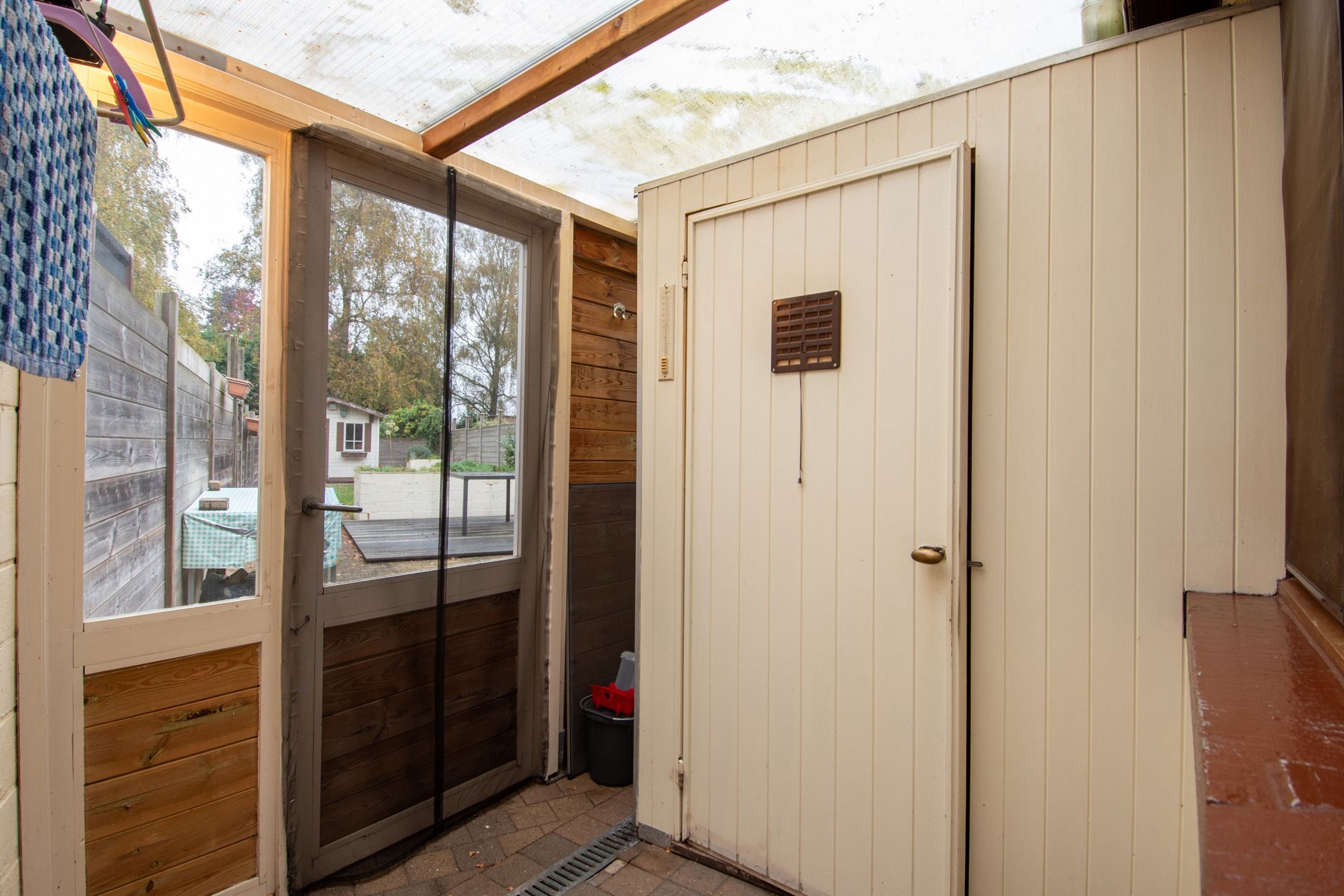 Knusse woning met gezellige tuin in Blaasveld foto 10
