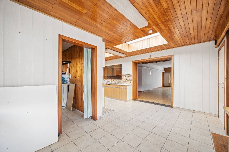 Ruime woning van 260m² op 4a25ca met 4 slaapkamers foto 11
