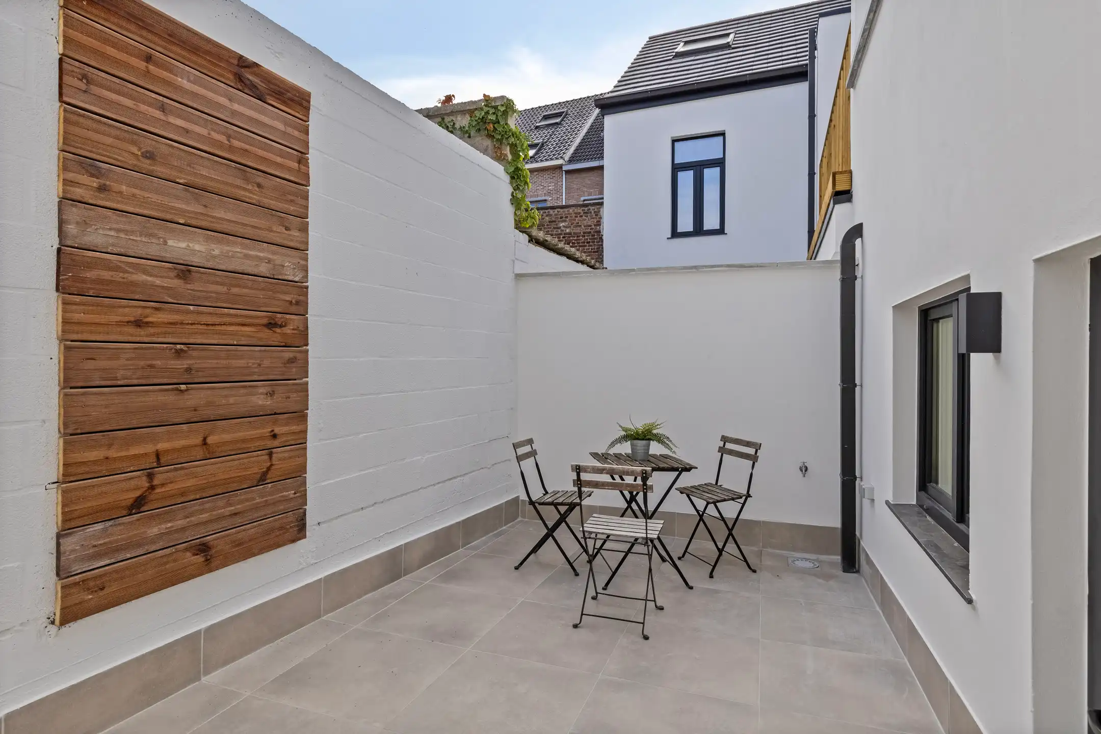 Prachtig gerenoveerde woning (met eventuele handelsruimte) foto 11