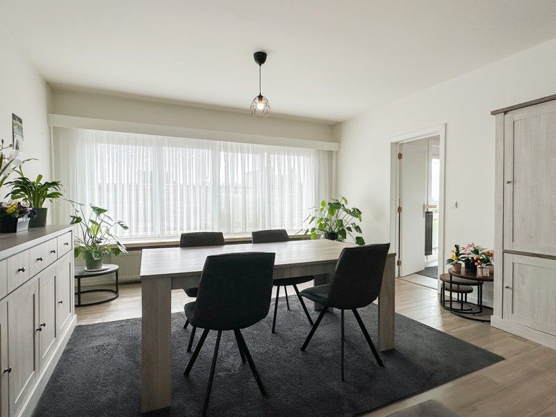 Lichtrijk appartement met twee slaapkamers, terras en optionele garagebox in Sint-Niklaas foto 6