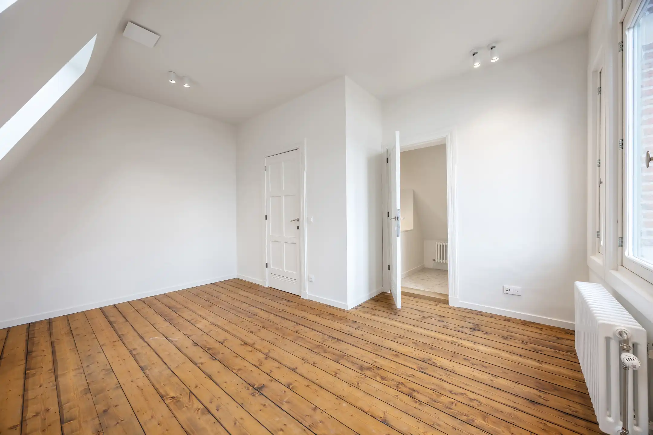 Prachtig 2 slpkappartement in art nouveau pand De Confiserie foto 40