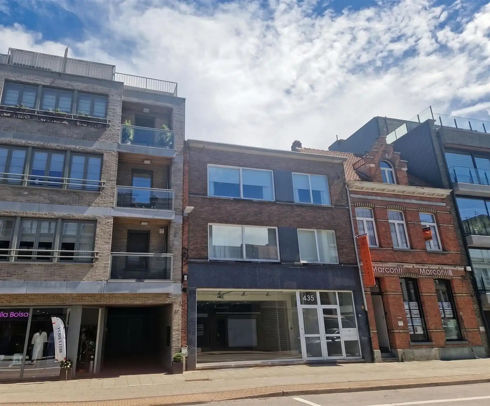 Ruime handelsruimte in het centrum van Brasschaat. foto 10