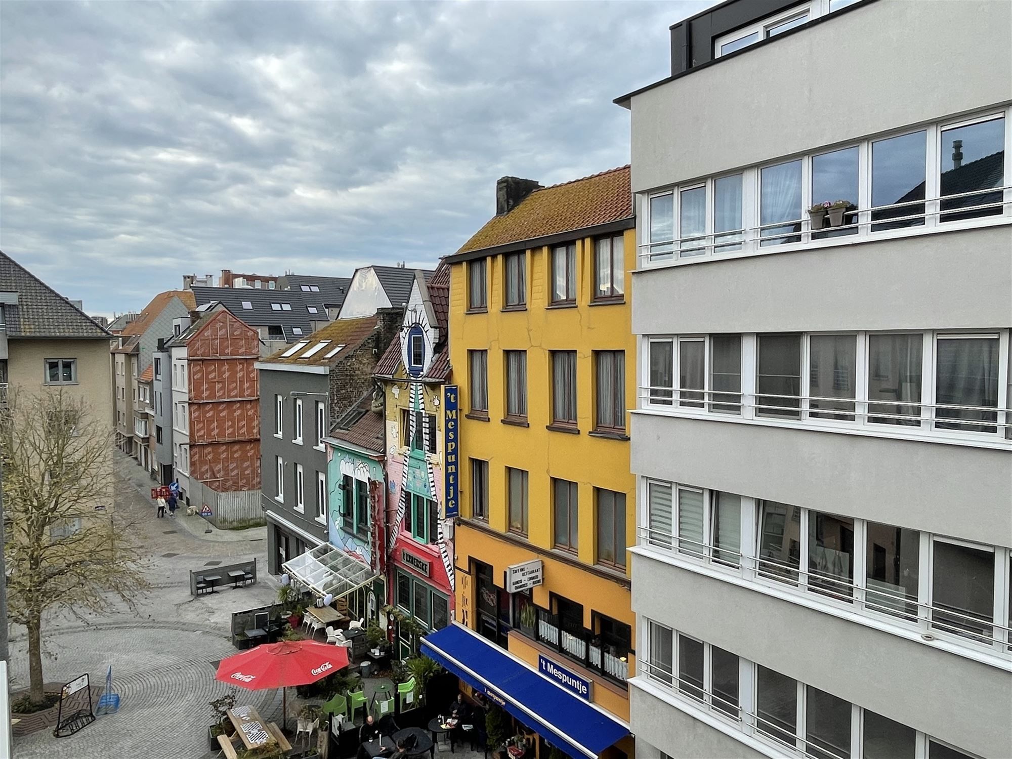 Gemeubeld appartement met 1 slaapkamer foto 10