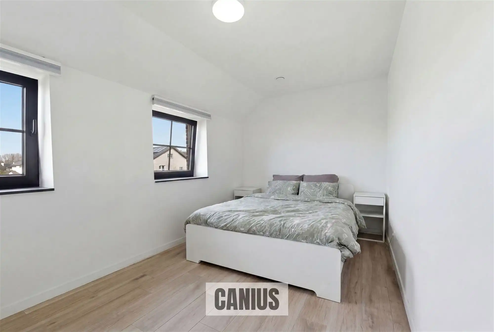 INSTAPKLARE WONING MET 3 SLKS & TUIN foto 12