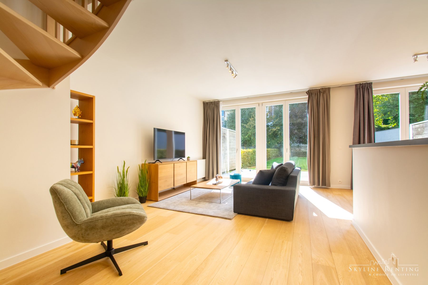  Mooie duplex 4k. + terras en TUIN (Europese wijk) foto 2