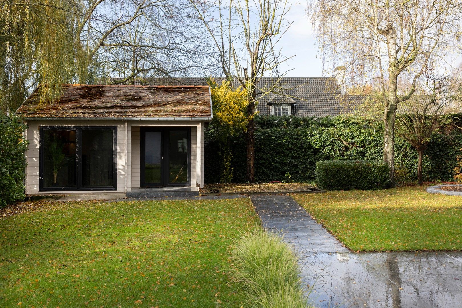 Topgelegen villa met aangenaam thuisbureau nabij de Leie. foto 7