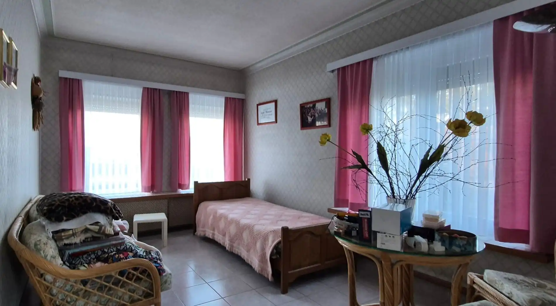 Woning en/of handel op zeer interessante hoek foto 9