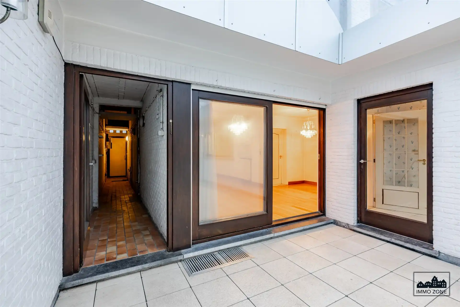 Ruime renovatiewoning met 5 slaapkamers en grote tuin foto 9