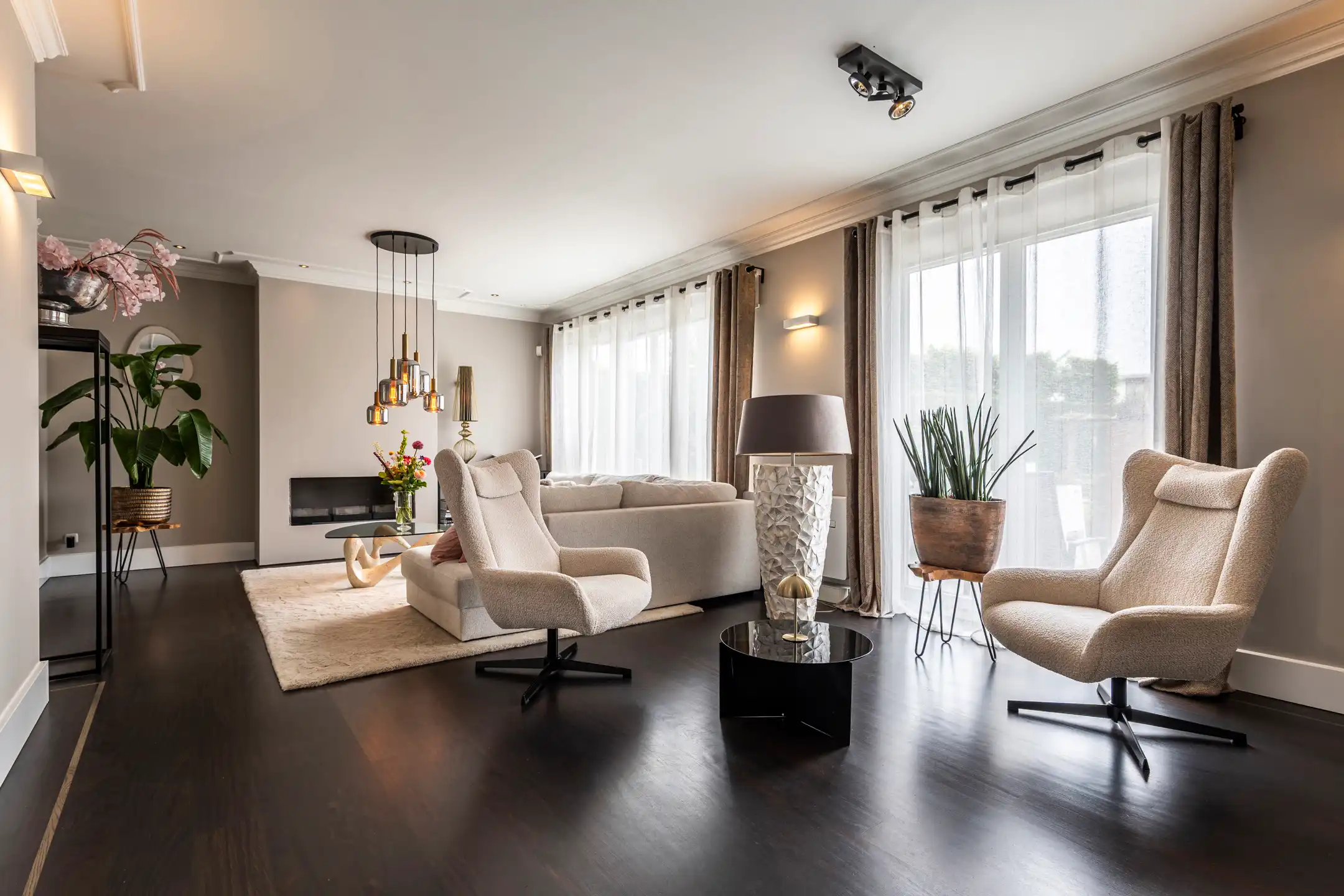 Energiezuinige villa met zwembad, poolhouse & gastenverblijf foto 8