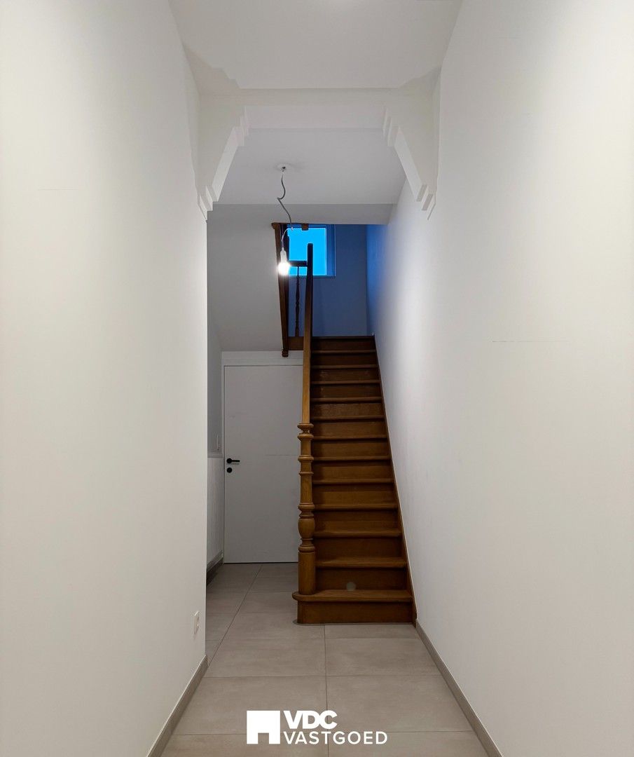 Volledig vernieuwde woning (170 m²) met tuin en garage foto 8