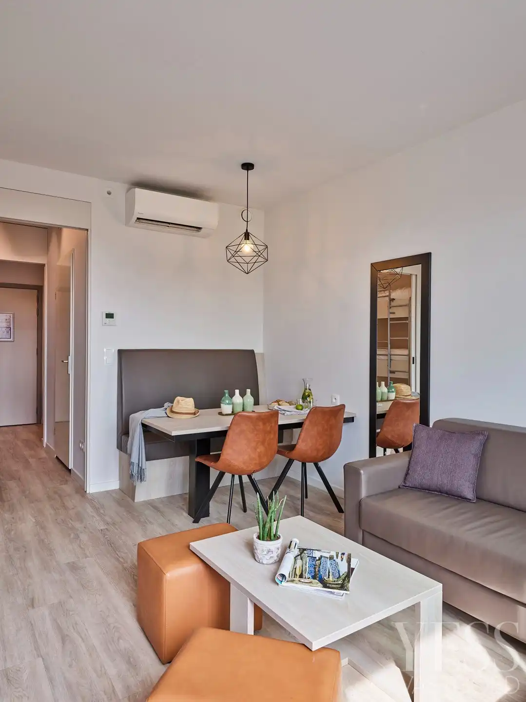 Investering: suite met balkon en mooi uitzicht te Jabbeke foto 3