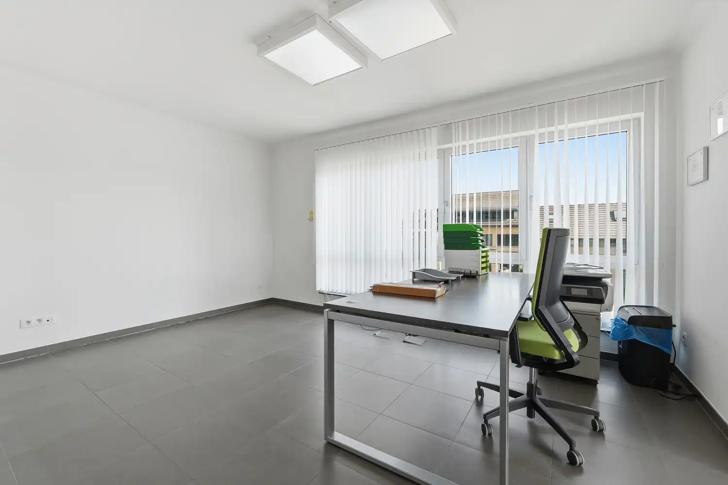 Multifunctioneel gebouw met woonst foto 28