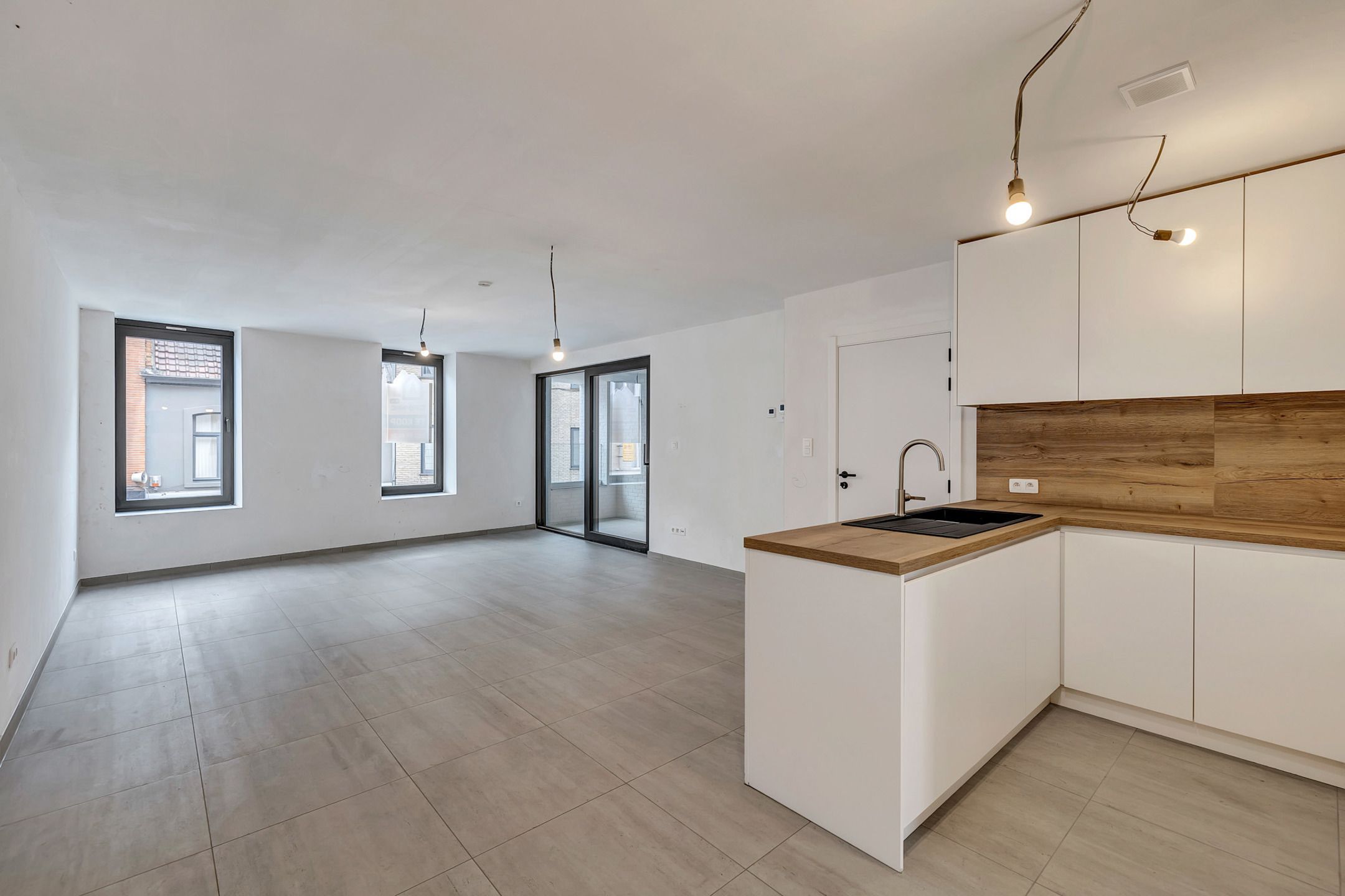 Tweeslaapkamer appartement op de eerste verdieping foto 4