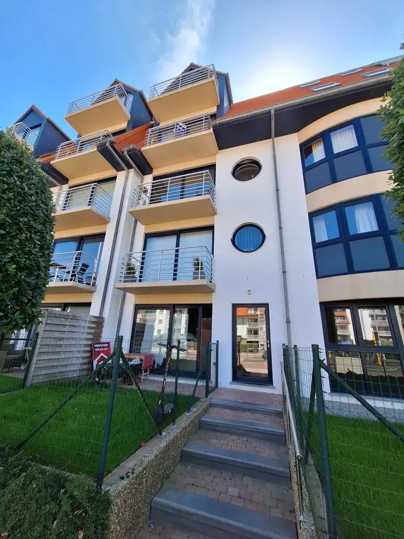 Ongemeubeld woonappartement met 2 slaapkamers in Residentie Neoportus. foto {{pictureIndex}}