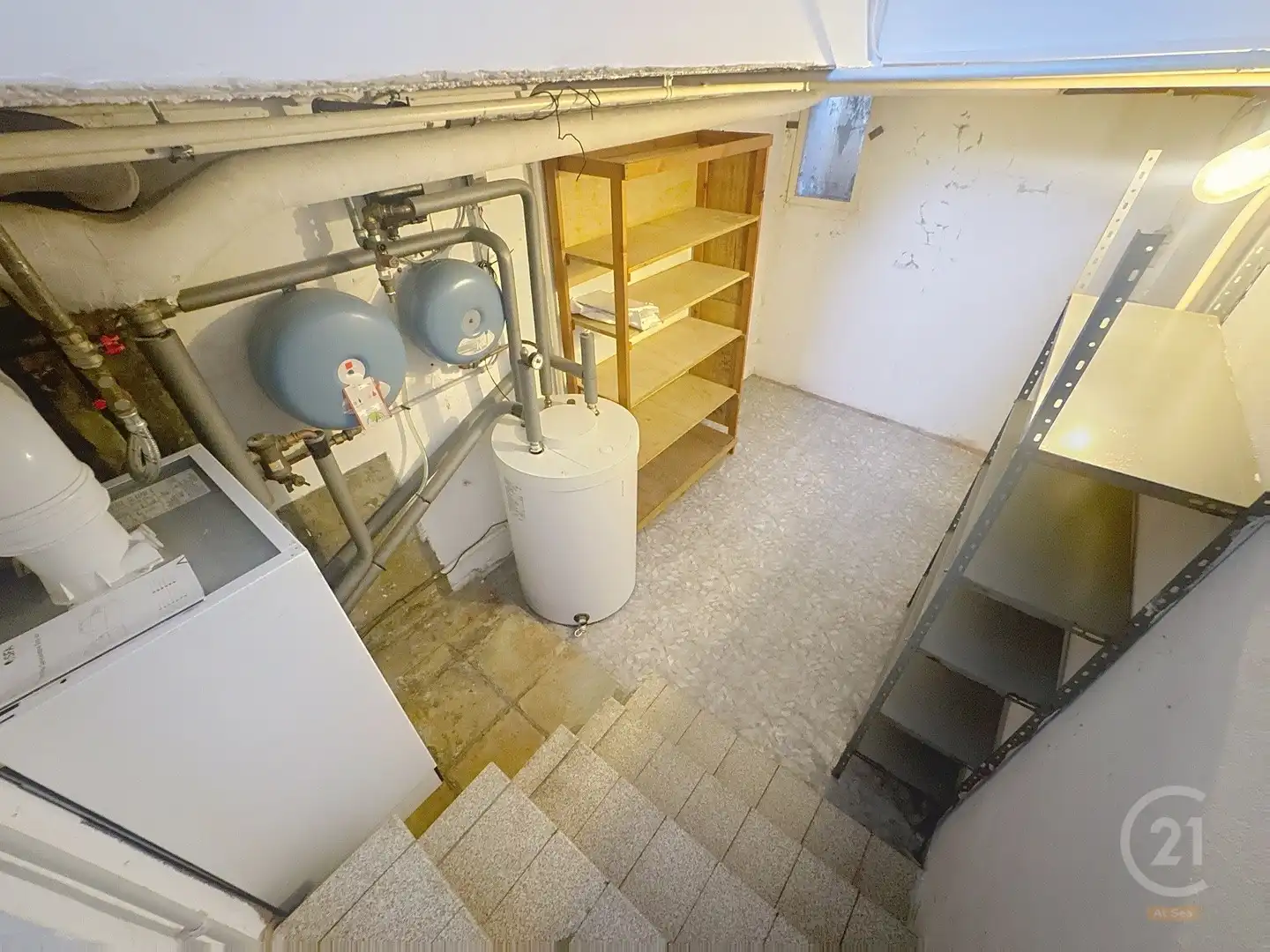 Ruime gezinswoning met 4 slaapkamers in rustige woonomgeving foto 5