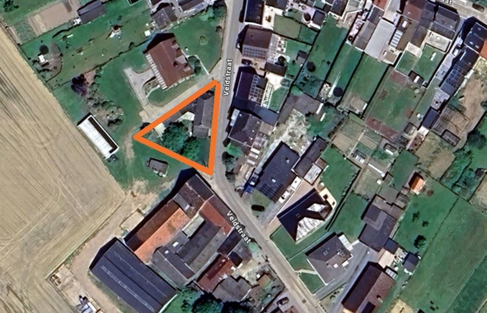 Rustig gelegen bouwgrond 370m² voor OB foto {{pictureIndex}}