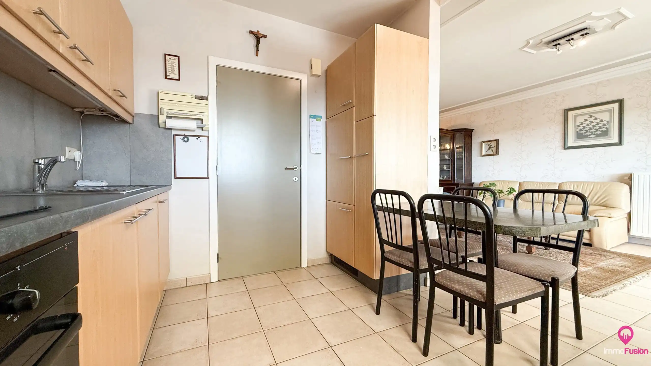 Instapklaar appartement met terras op centrale ligging! foto 11