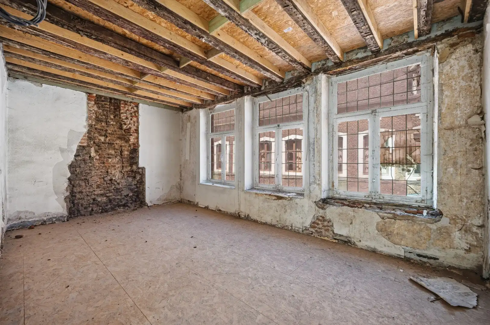Totale renovatie met 5-slaapkamerpotentieel op toplocatie  foto 12