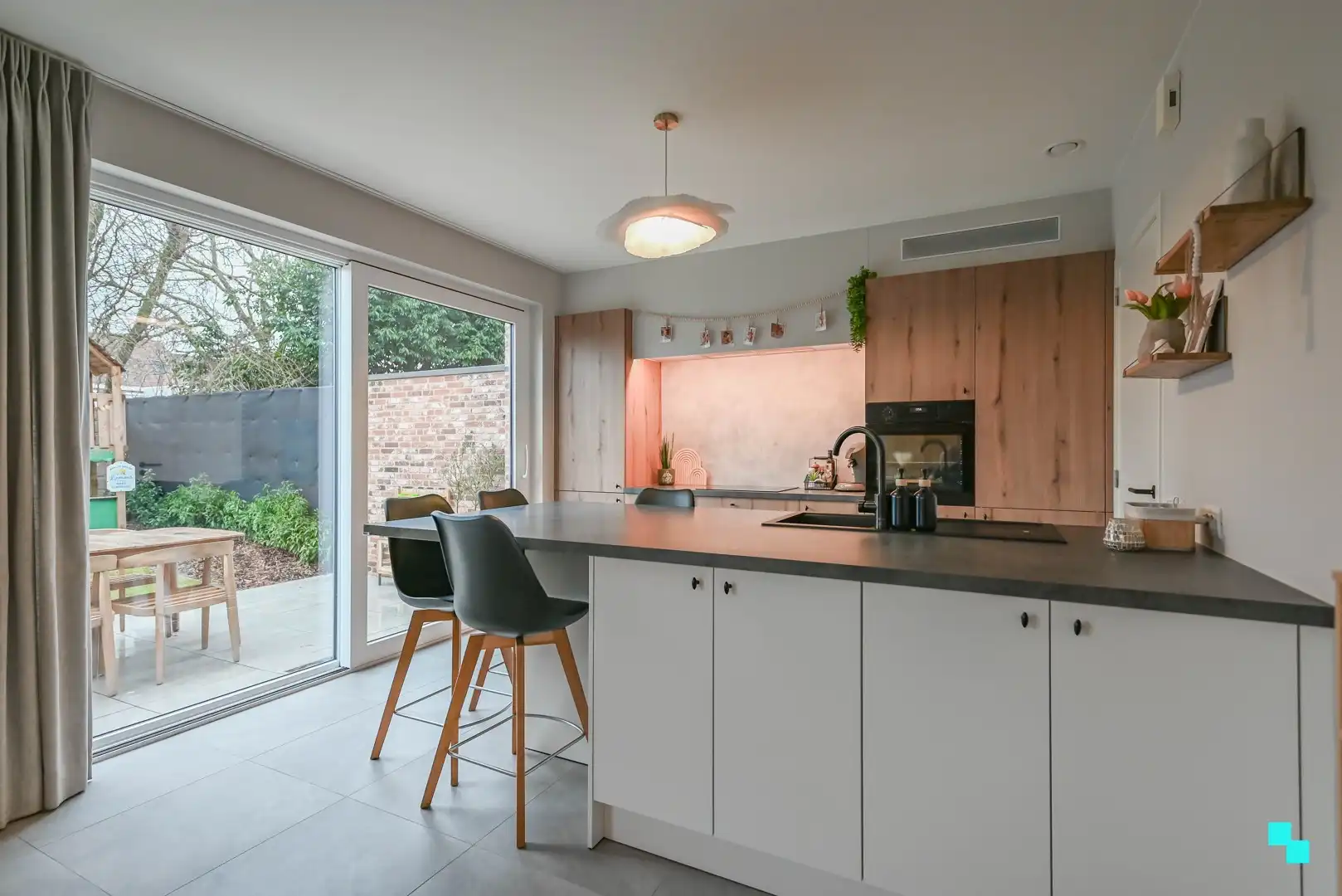 Volledig afgewerkte & energiezuinige woning op rustige verkaveling te Ingelmunster foto 8