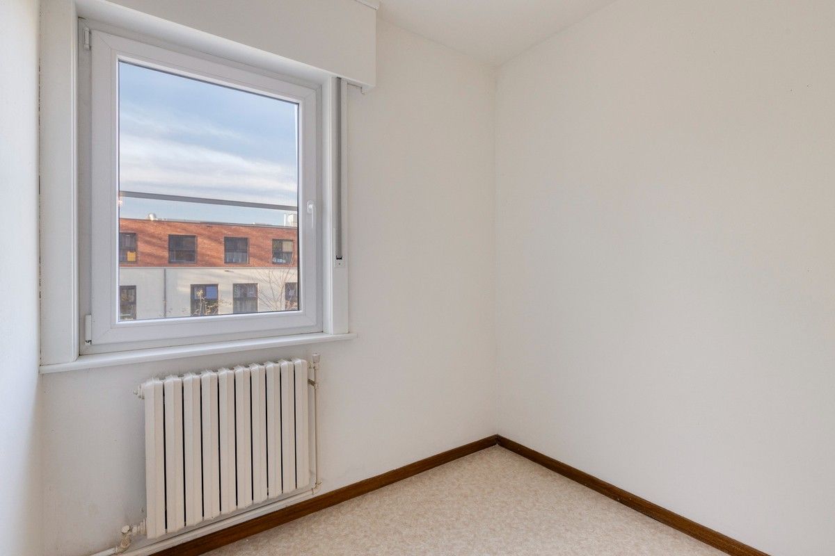 Energiezuinig bel-etage woning met zonnige tuin nabij het Sint-Pietersstation foto 12