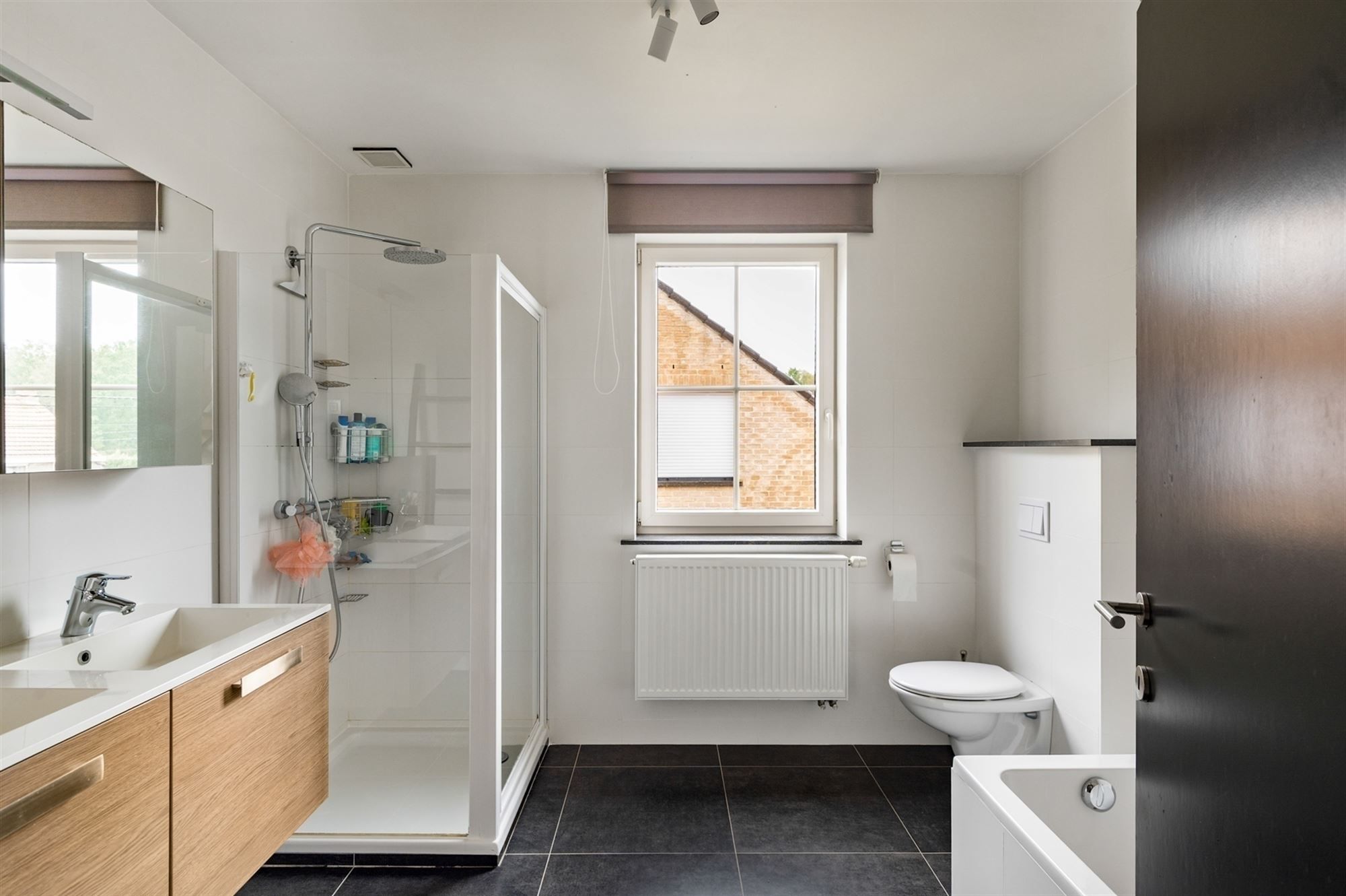 Verrassend ruime, instapklare gezinswoning te Ramsel foto 9