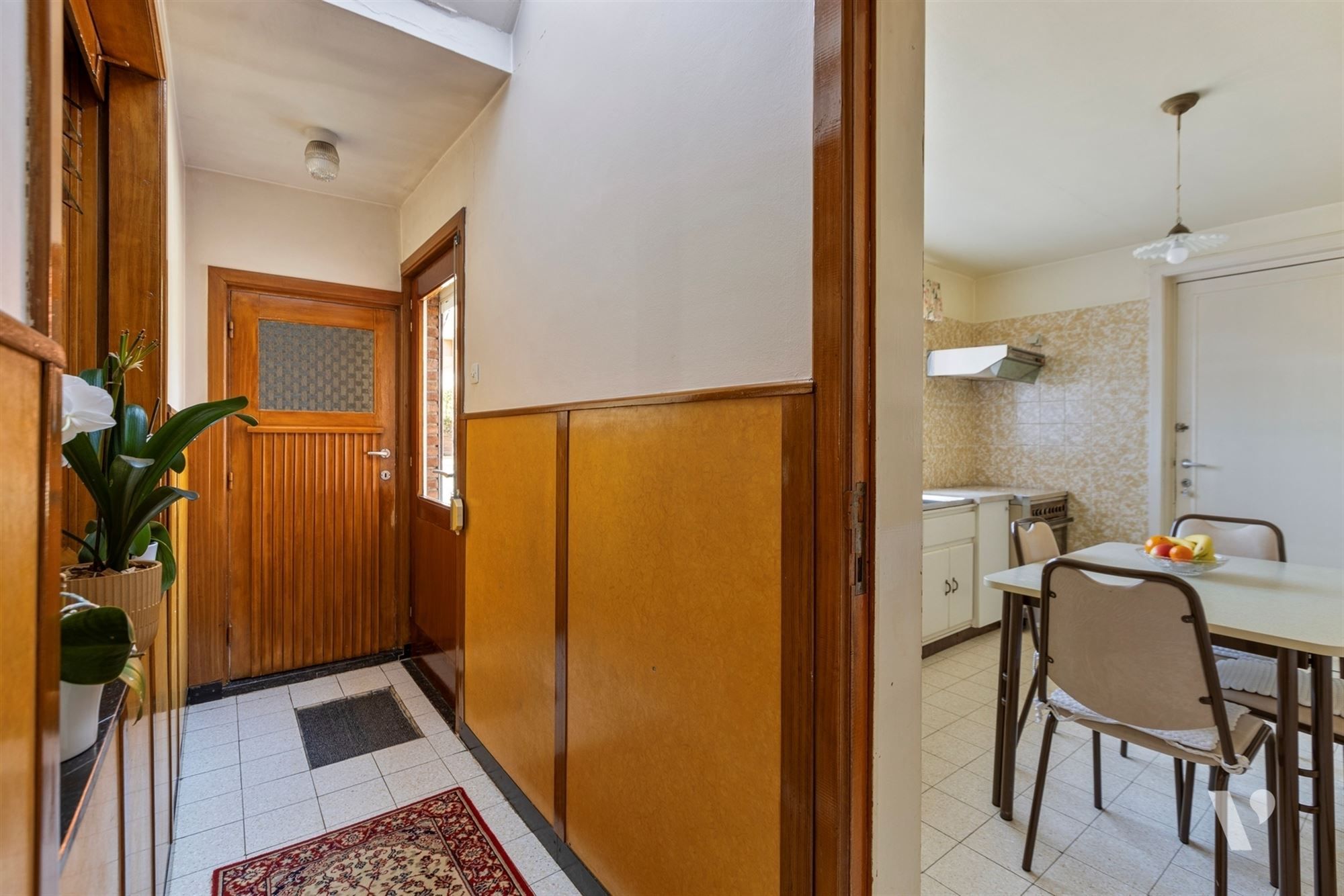 Karaktervolle woning met mooie tuin foto 12