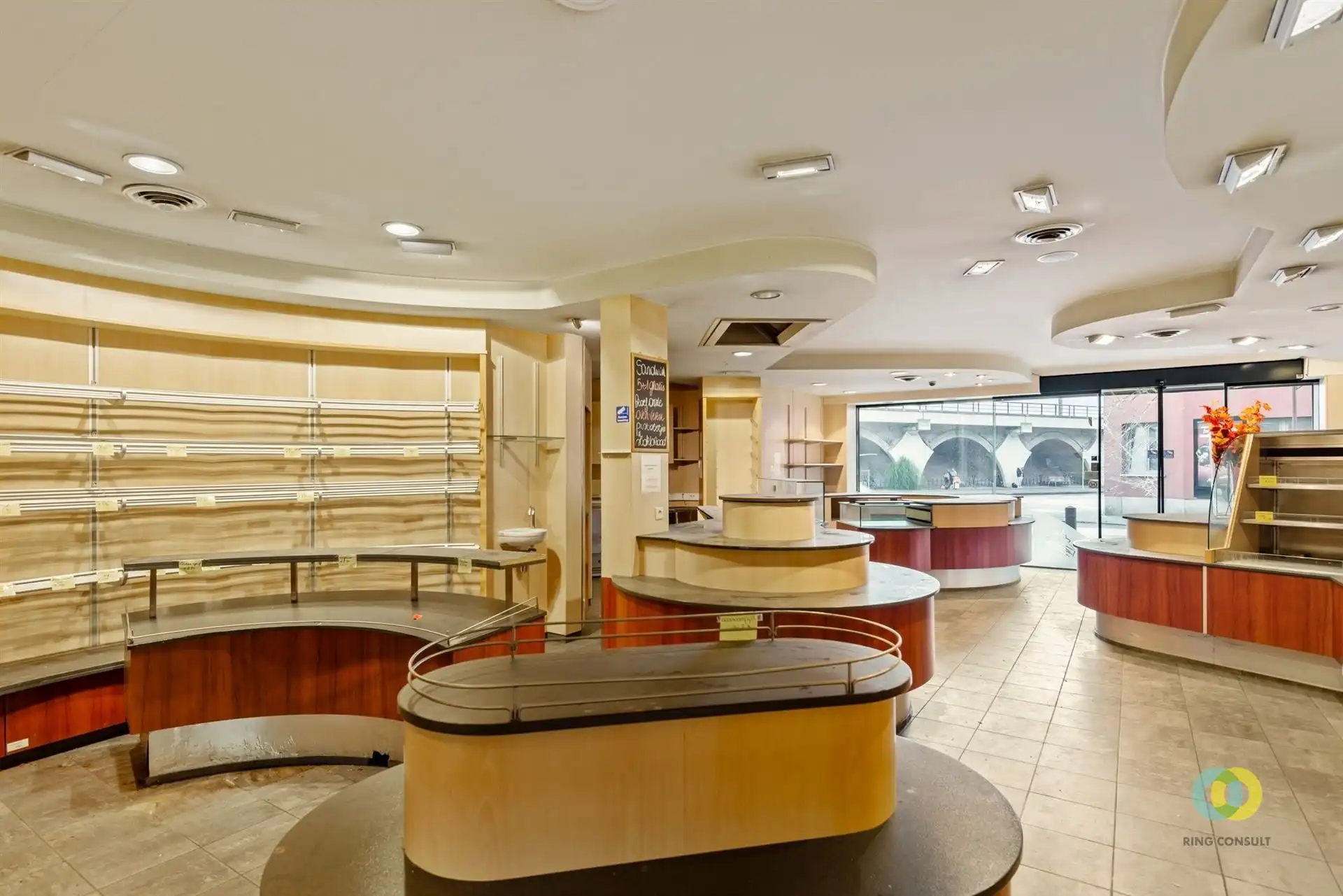 **IN OPTIE** commerciële gelijkvloers foto 3